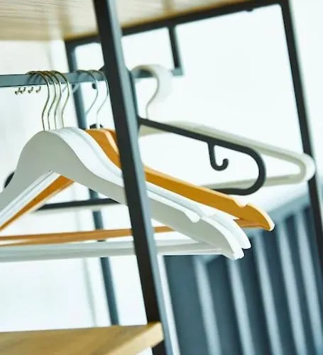 Bel Cosy, Tram Au Pied Du مُلووز